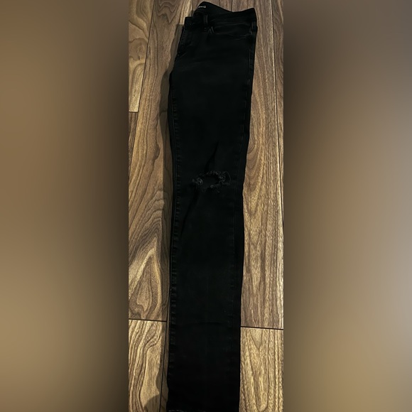 Mavi jeans. Black. Size 26, 32 inseam. - Picture 4 of 9